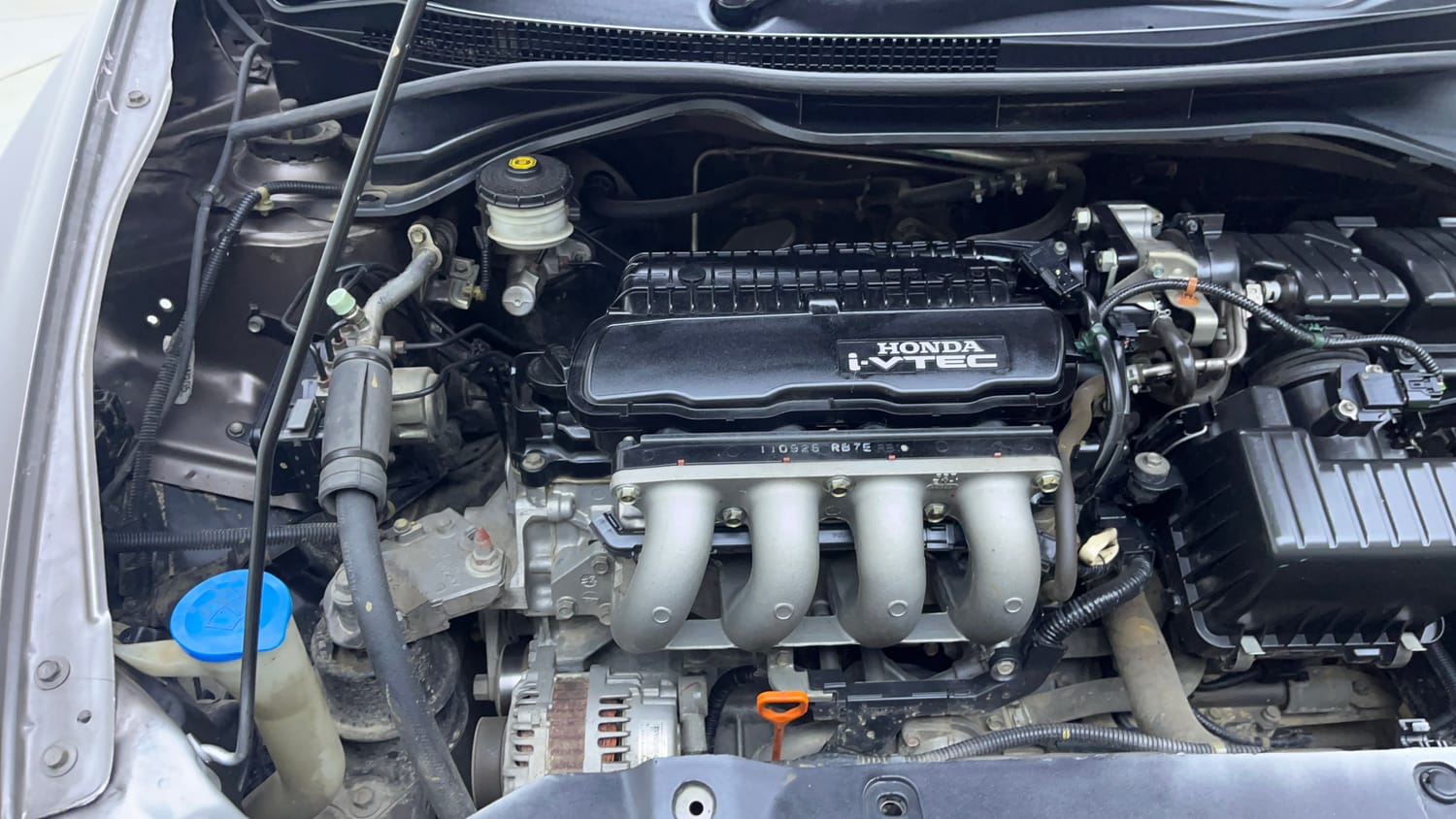 Used 2011 Honda City 1.5 V AT Petrol Automatic engine ENGINE RIGHT SIDE VIEW
