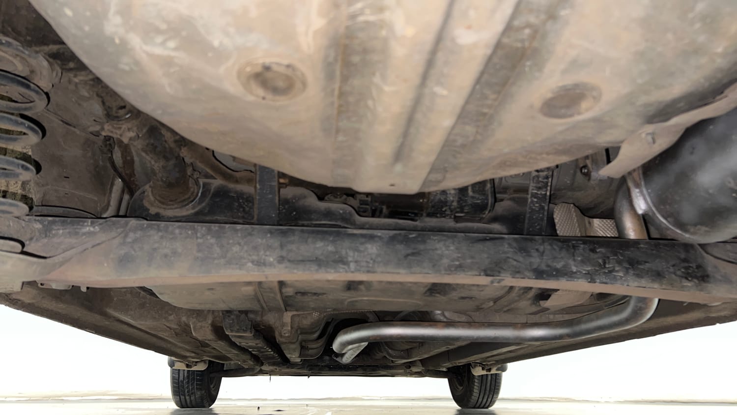 Used 2017 Hyundai Elite i20 Magna Executive 1.2 Petrol Manual extra REAR UNDERBODY VIEW (TAKEN FROM REAR)