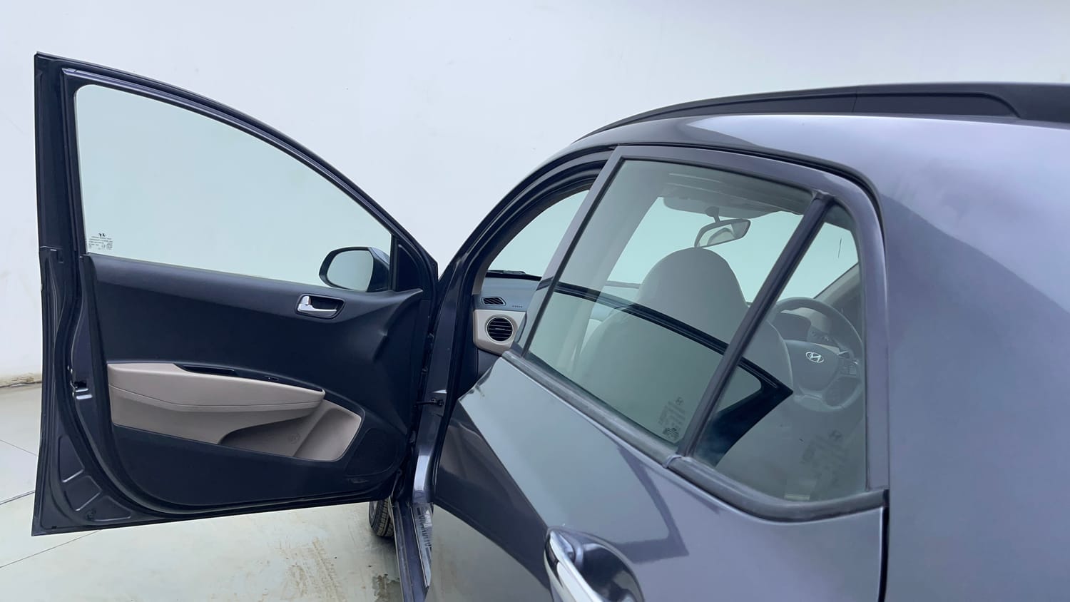 Used 2017 Hyundai Grand i10 Asta 1.2 Kappa VTVT Petrol Manual interior LEFT FRONT DOOR OPEN VIEW