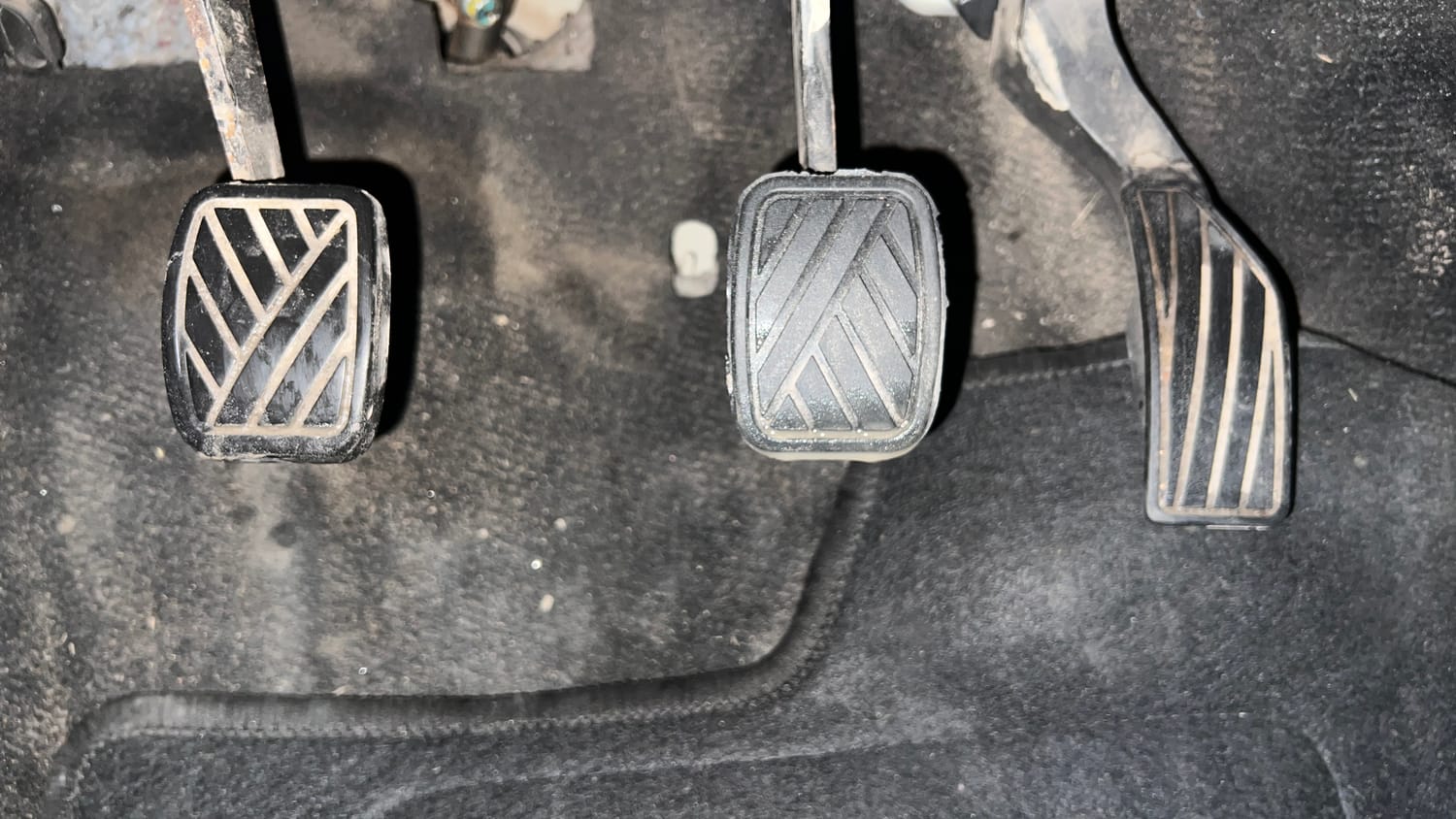 Used 2017 Maruti Suzuki Swift LXi (O) Petrol Manual interior PEDALS VIEW