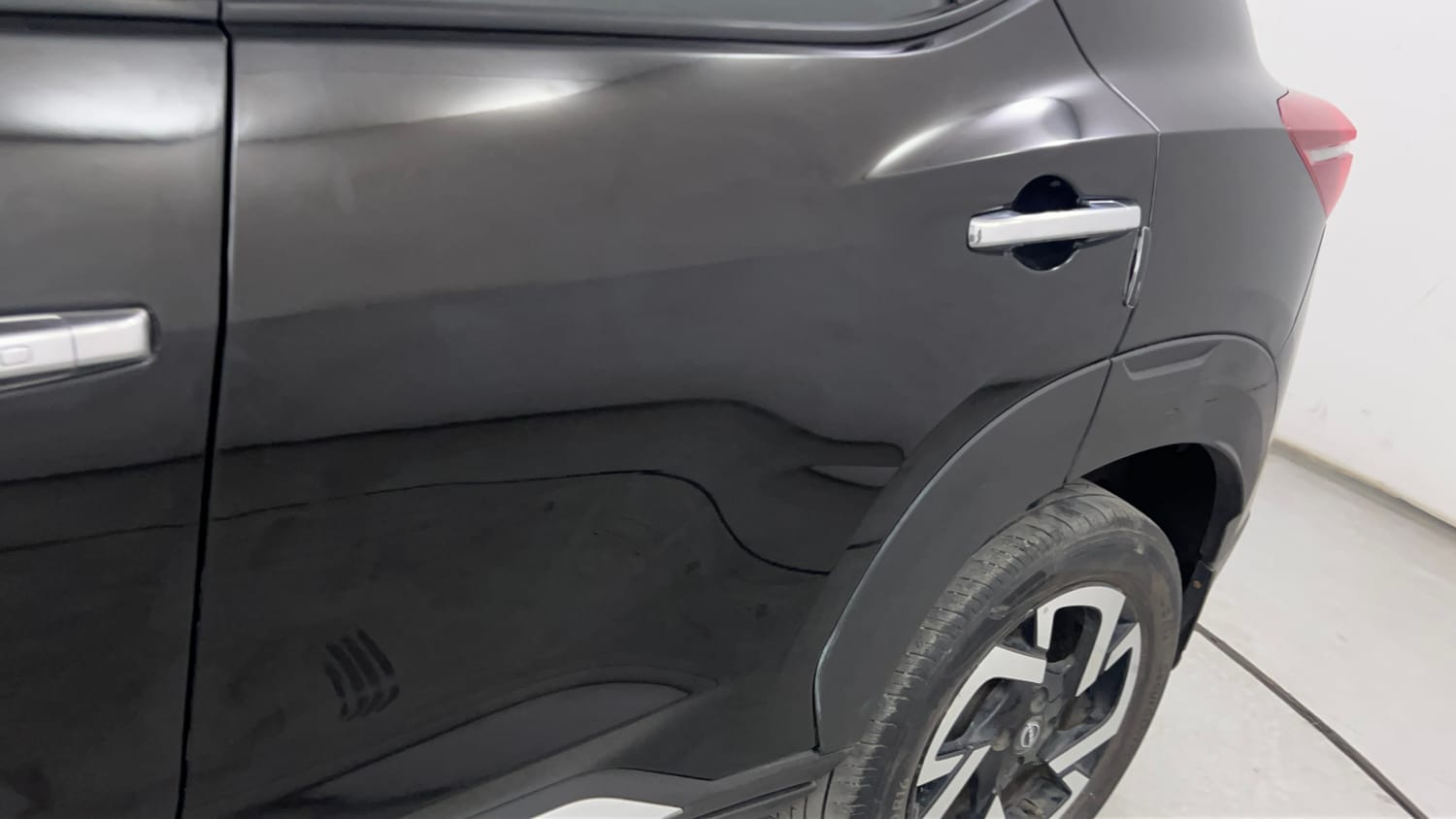 Used 2023 Nissan Magnite XV Petrol Manual dents MINOR SCRATCH