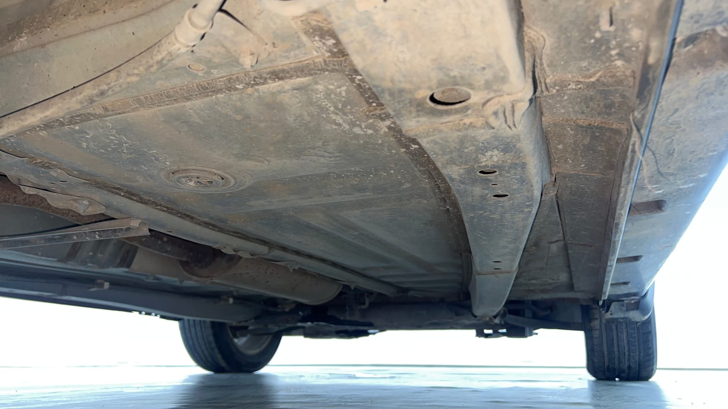 Used 2021 Maruti Suzuki Baleno Zeta Petrol Manual tyres RIGHT REAR TYRE TREAD VIEW