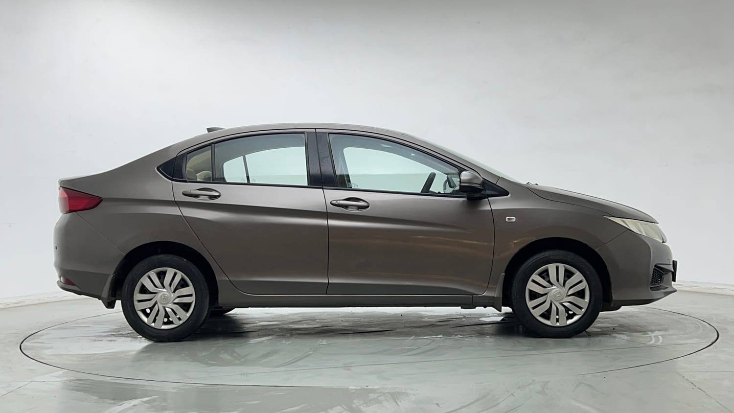 Used 2016 Honda City SV CVT Petrol Automatic exterior RIGHT SIDE VIEW