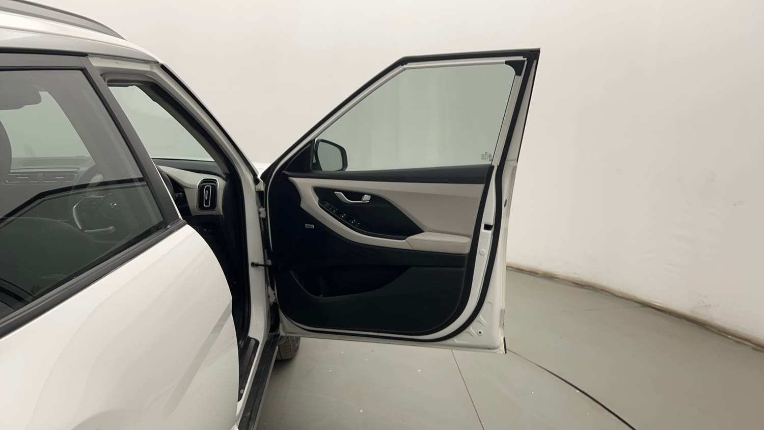 Used 2022 Hyundai Creta SX (O) 1.5 Petrol IVT Petrol Automatic interior RIGHT FRONT DOOR OPEN VIEW