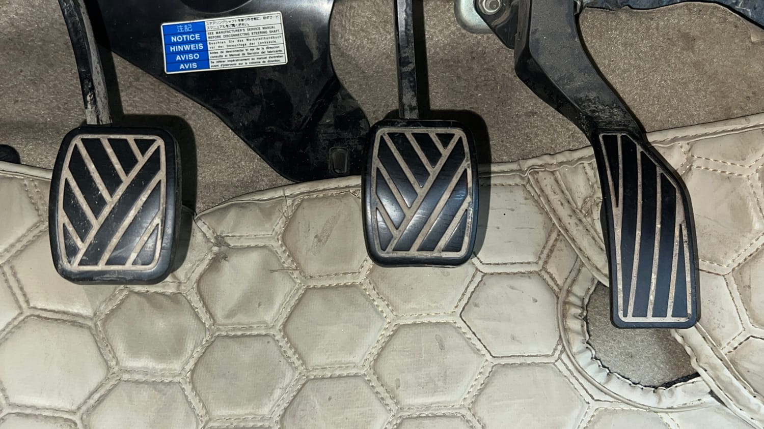 Used 2018 Maruti Suzuki Ciaz Alpha 1.4 MT Petrol Manual interior PEDALS VIEW