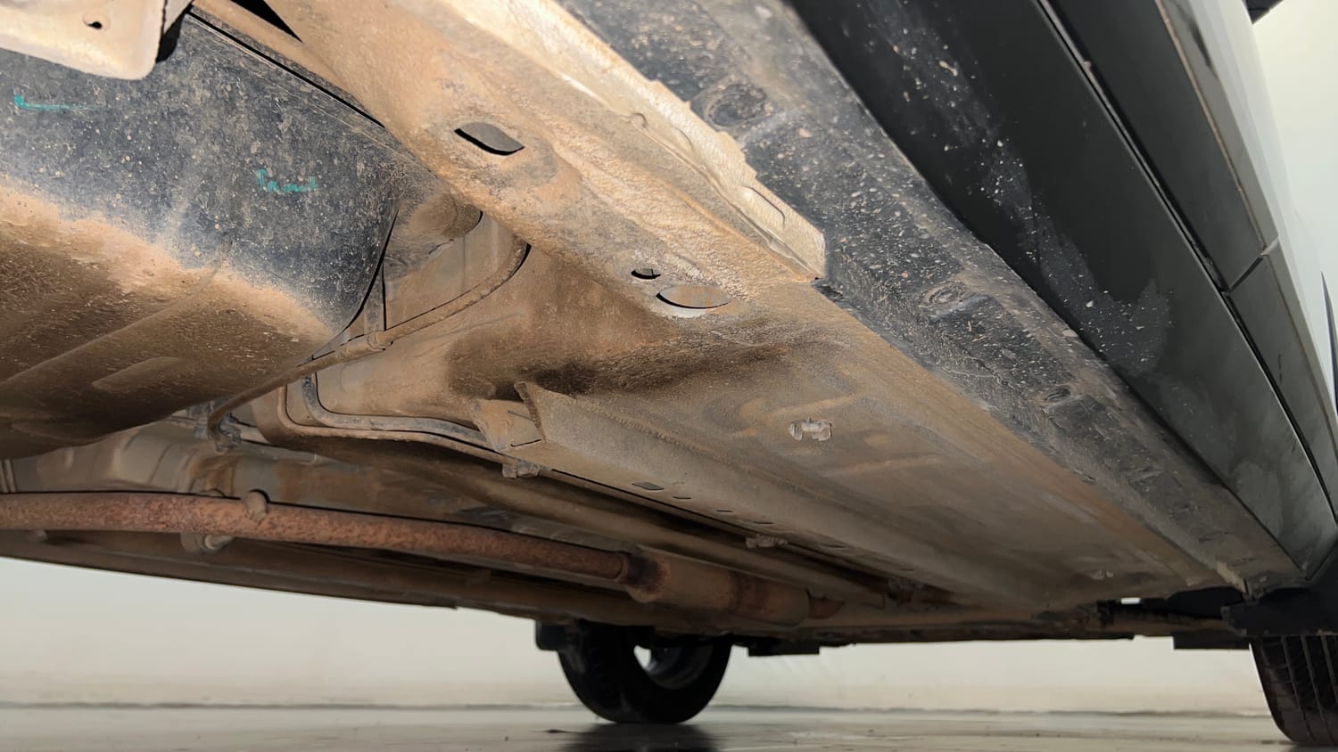 Used 2023 Nissan Magnite XV Petrol Manual extra REAR RIGHT UNDERBODY VIEW