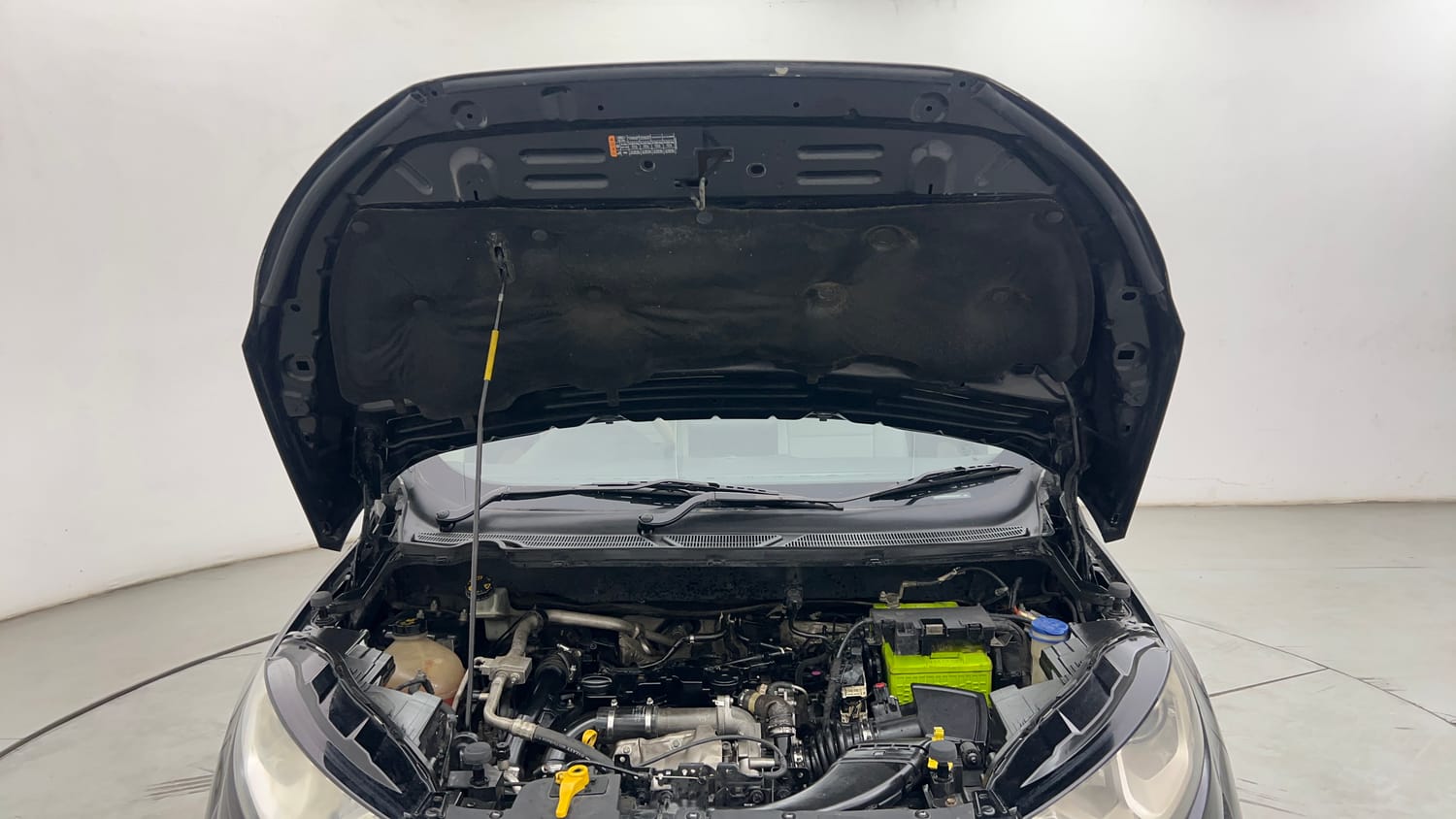 Used 2019 Ford EcoSport Titanium 1.5L TDCi Diesel Manual engine ENGINE & BONNET OPEN FRONT VIEW