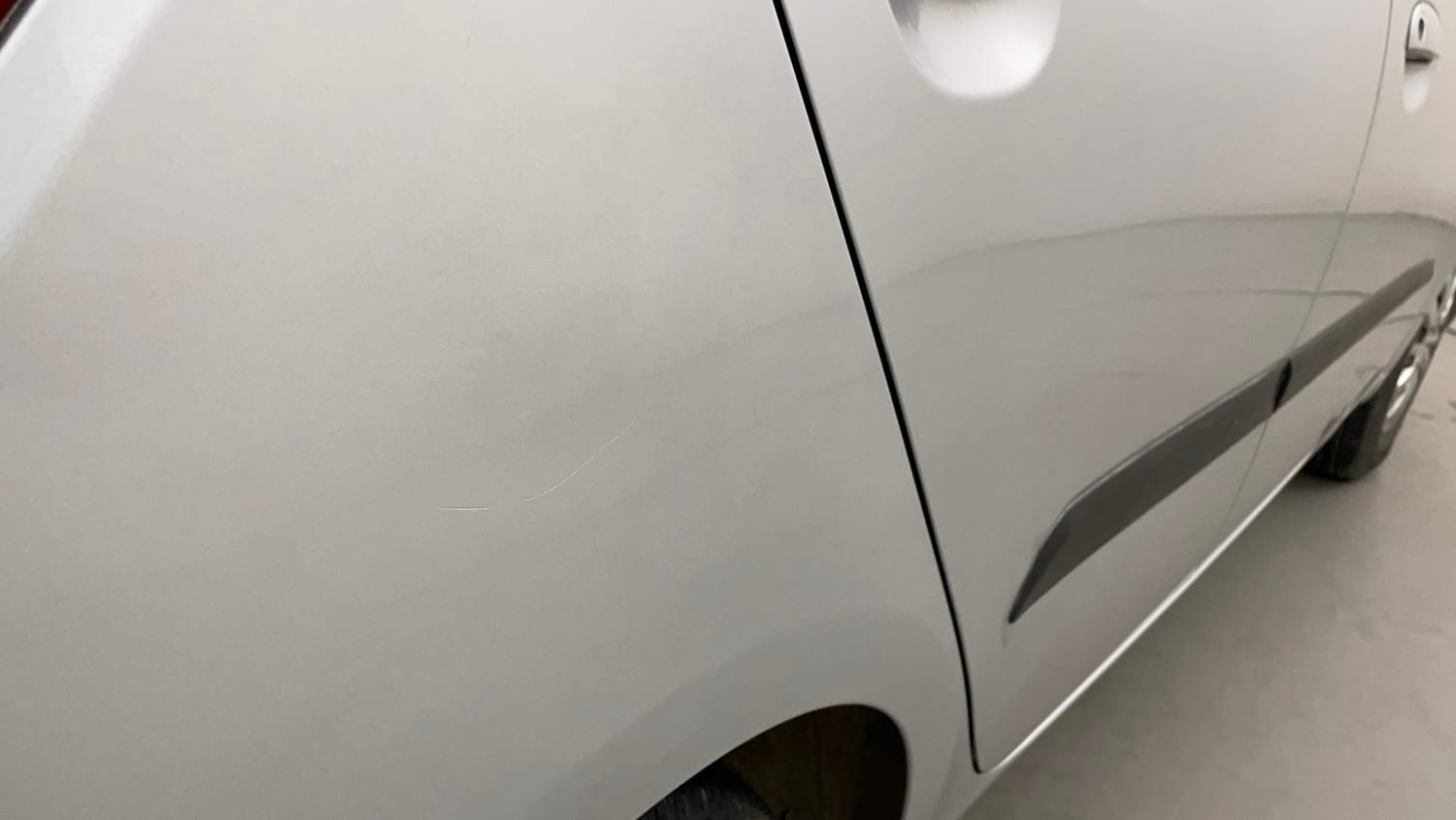 Used 2013 Hyundai i10 Magna 1.2 Kappa2 Petrol Manual dents MINOR SCRATCH