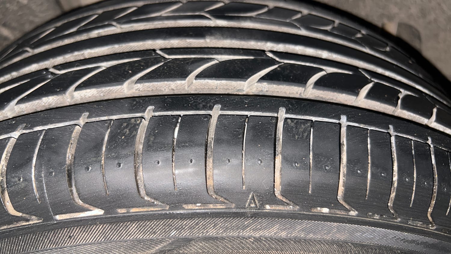 Used 2018 Skoda Octavia 1.8 TSI L&K Petrol Automatic tyres RIGHT REAR TYRE TREAD VIEW