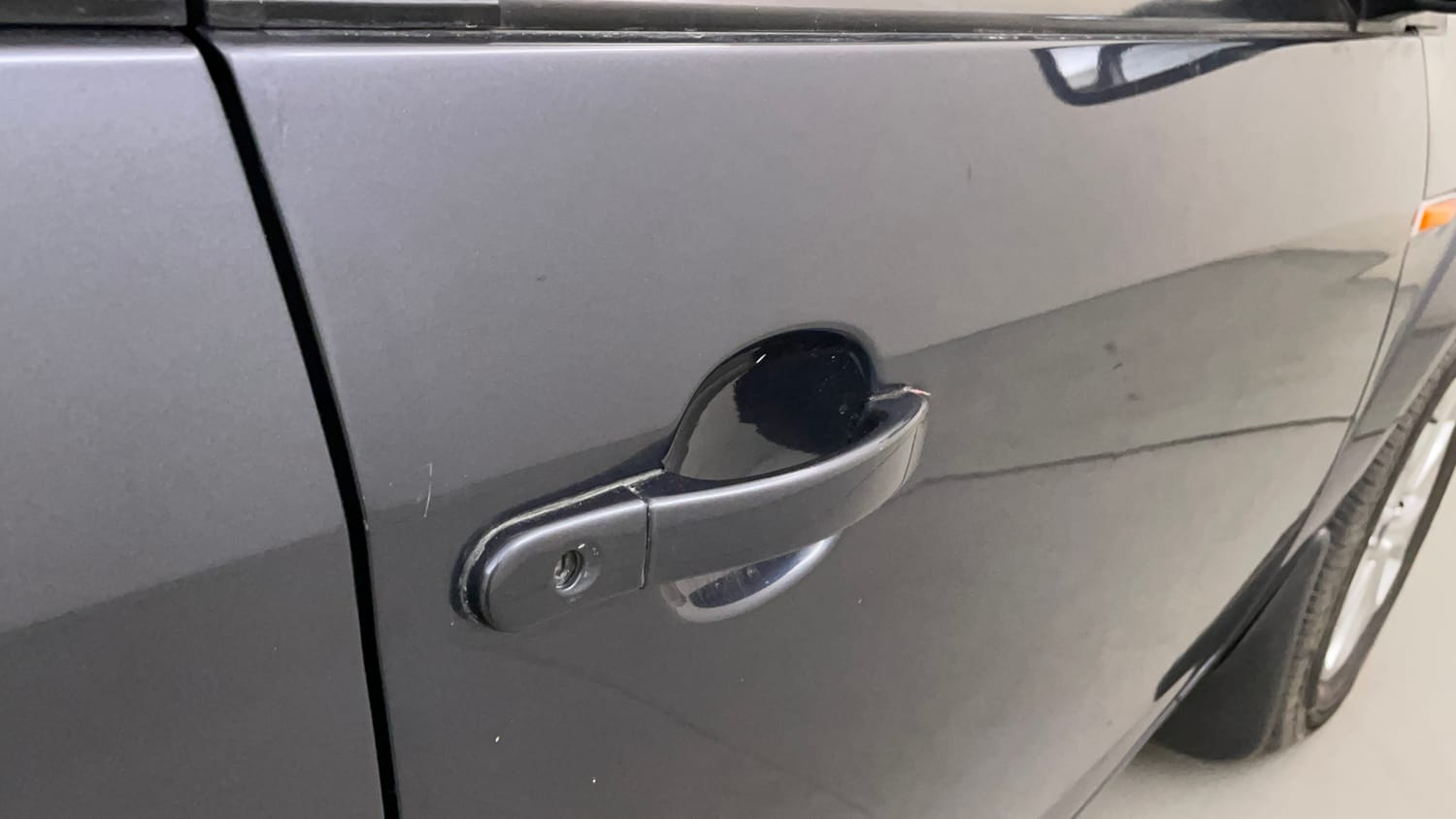 Used 2013 Ford Figo Duratec Petrol ZXI 1.2 Petrol Manual dents MINOR SCRATCH