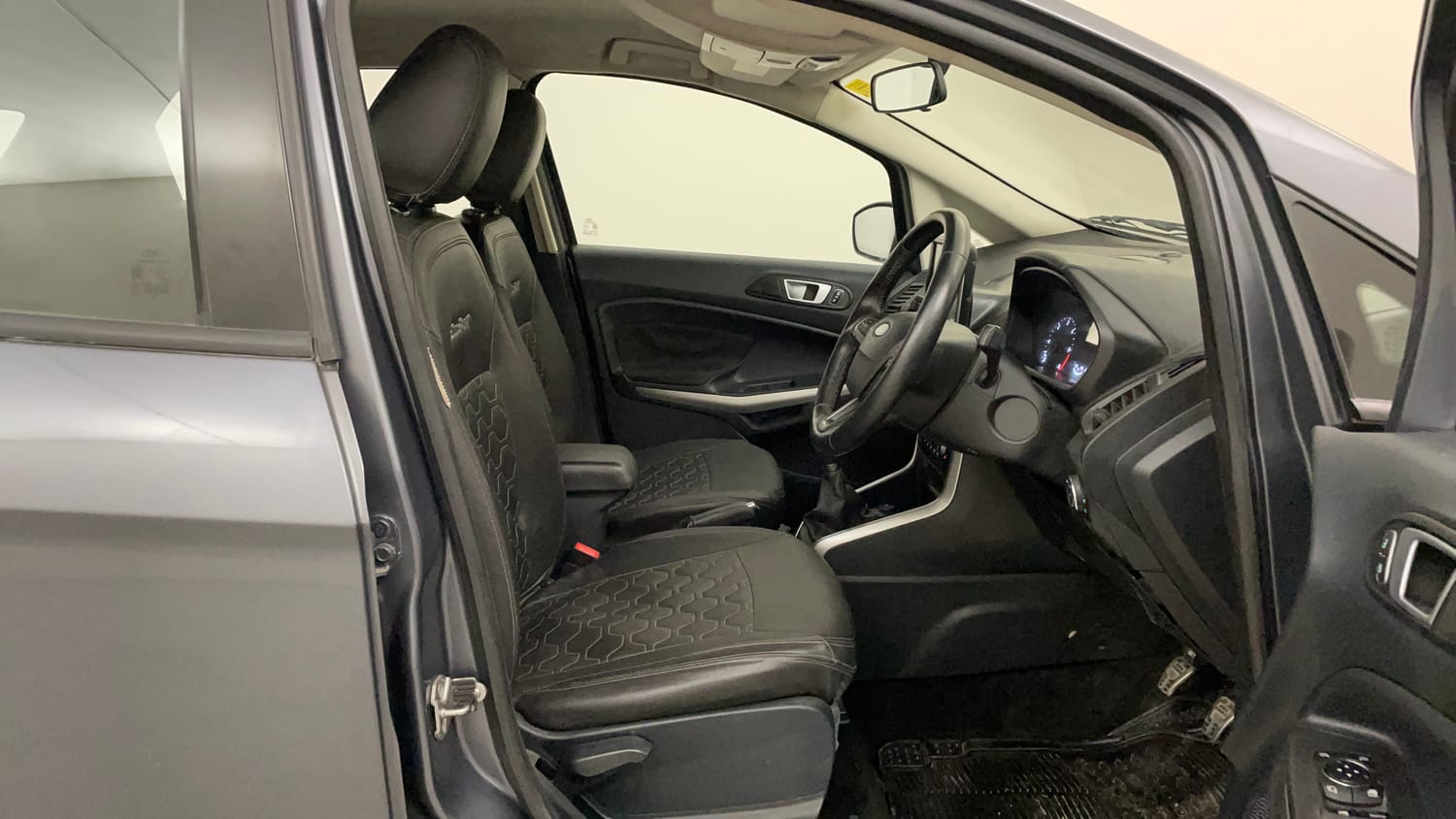 Used 2018 Ford EcoSport Titanium 1.5L TDCi Diesel Manual interior RIGHT SIDE FRONT DOOR CABIN VIEW