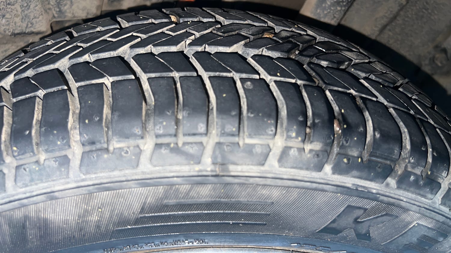 Used 2022 Tata Tigor EV XZ Plus Electric Automatic tyres LEFT REAR TYRE TREAD VIEW