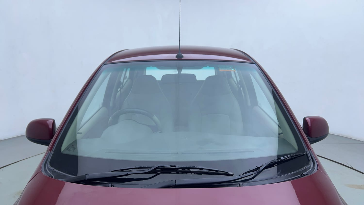 Used 2015 Hyundai i10 Sportz 1.1 iRDE2 Petrol Manual exterior FRONT WINDSHIELD VIEW