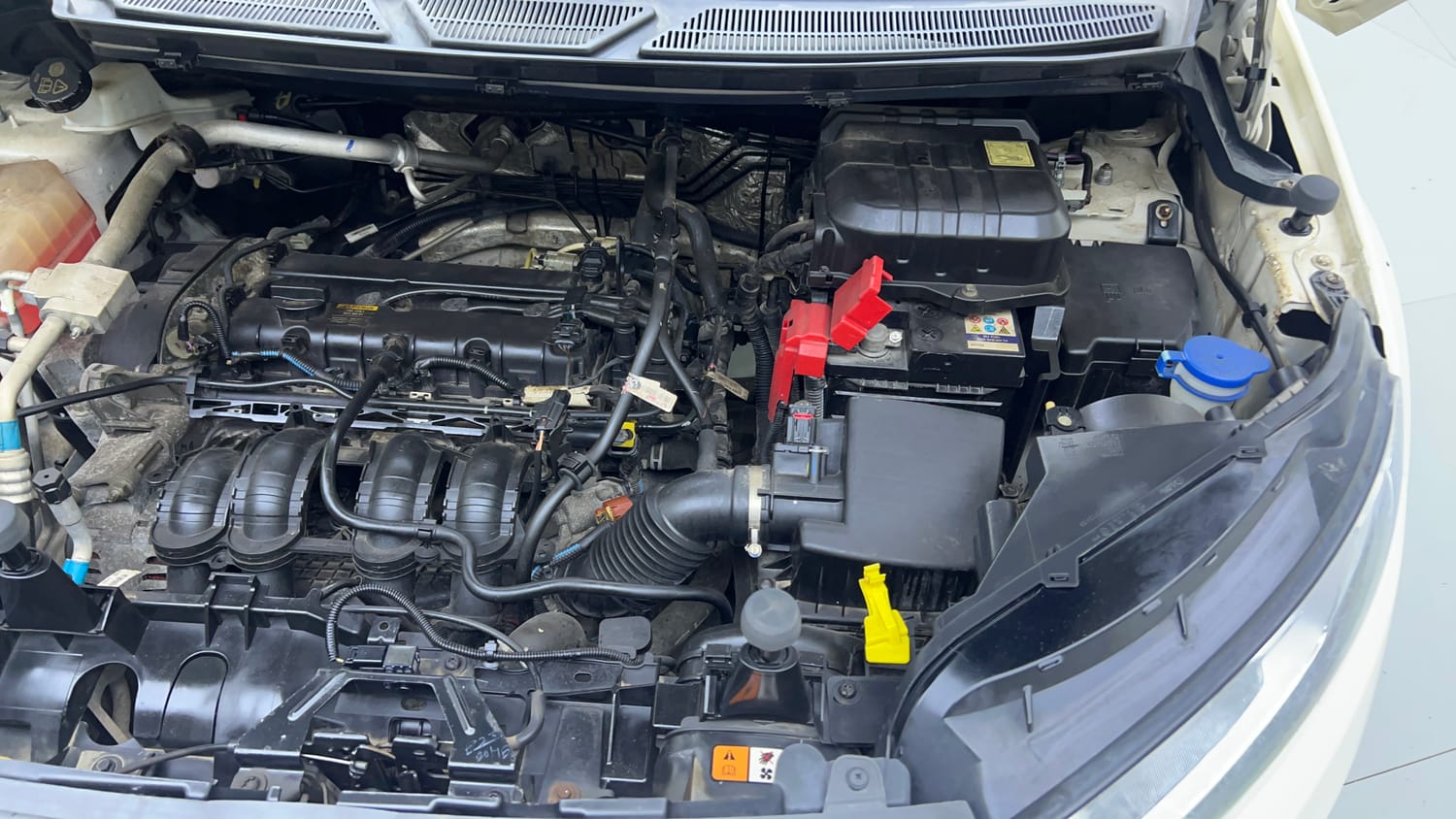 Used 2017 Ford EcoSport Titanium 1.5L Ti-VCT Petrol Manual engine ENGINE LEFT SIDE VIEW