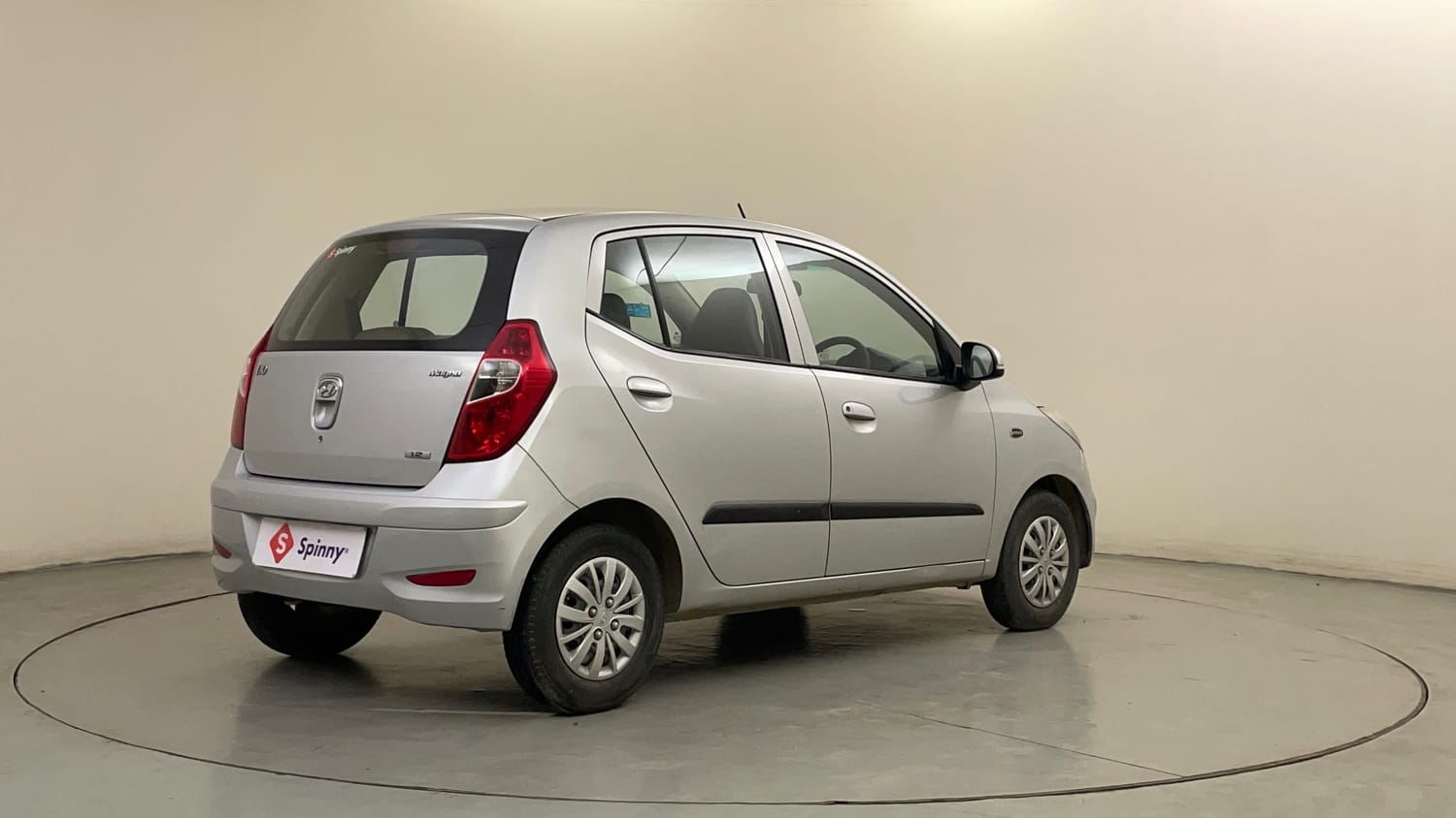 Used 2013 Hyundai i10 Magna 1.2 Kappa2 Petrol Manual exterior RIGHT REAR CORNER VIEW