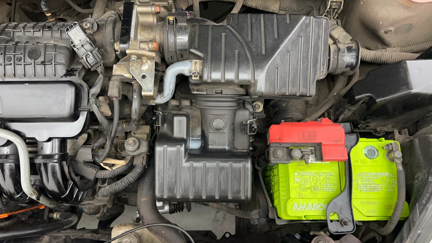 Used 2015 Honda Amaze 1.2 S i-VTEC Petrol Manual engine ENGINE LEFT SIDE VIEW