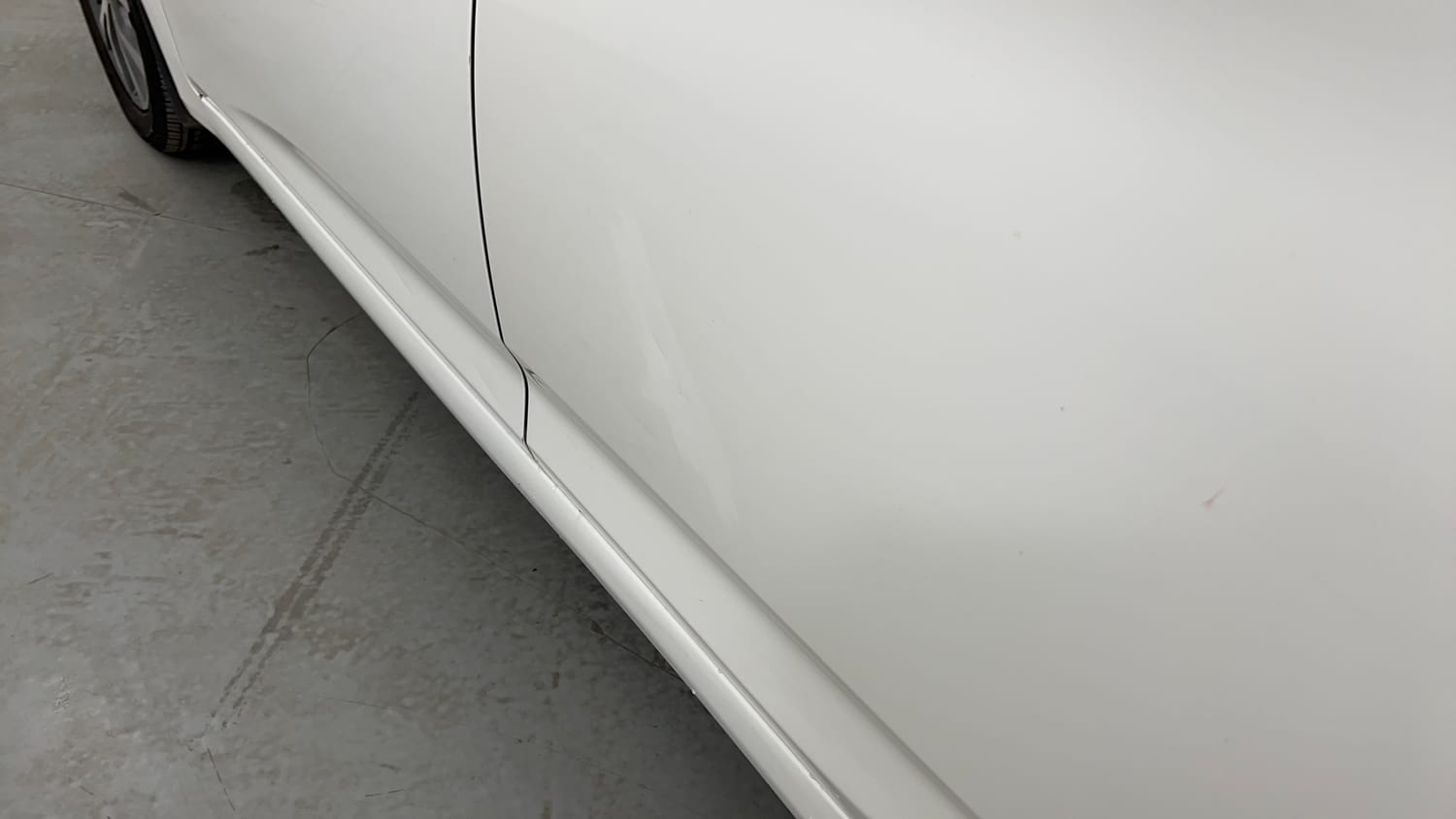 Used 2015 Hyundai Verna Fluidic 1.6 VTVT SX Petrol Manual dents MINOR SCRATCH