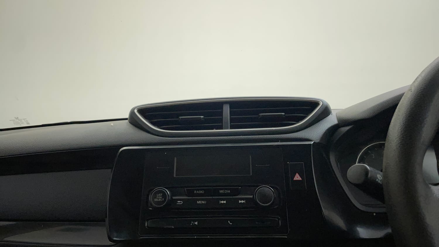 Used 2019 Honda Amaze 1.2 V CVT Petrol Petrol Automatic top_features Integrated (in-dash) music system