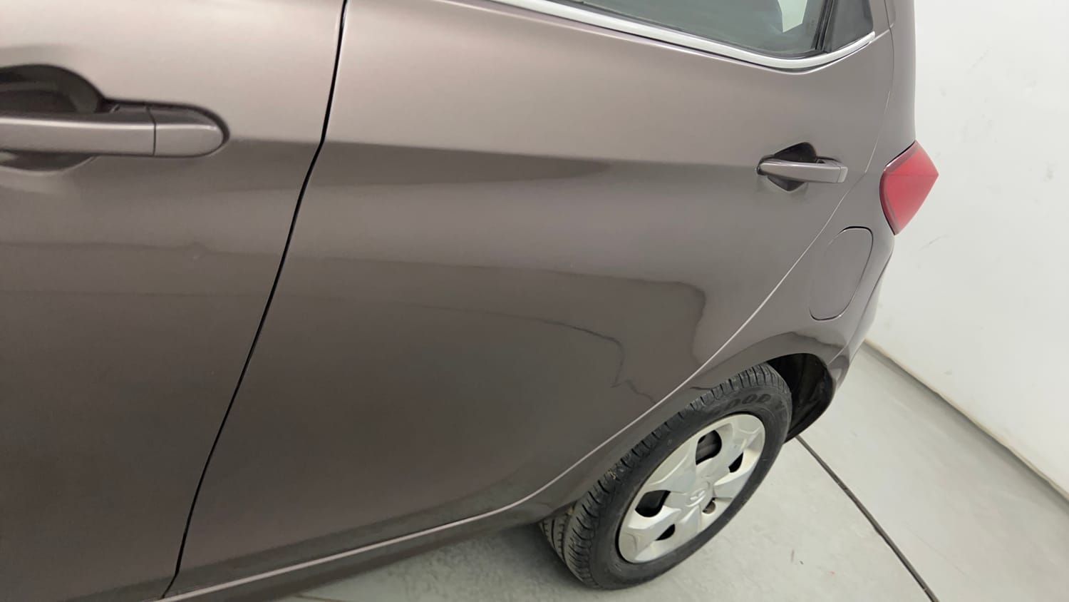 Used 2016 Tata Tiago Revotron XT Petrol Manual dents MINOR SCRATCH