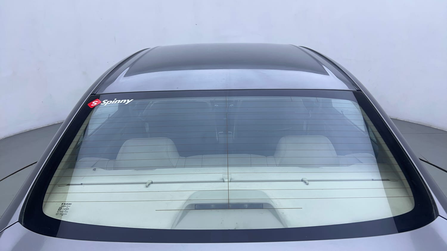Used 2017 Maruti Suzuki Ciaz Alpha 1.4 AT Petrol Automatic exterior BACK WINDSHIELD VIEW