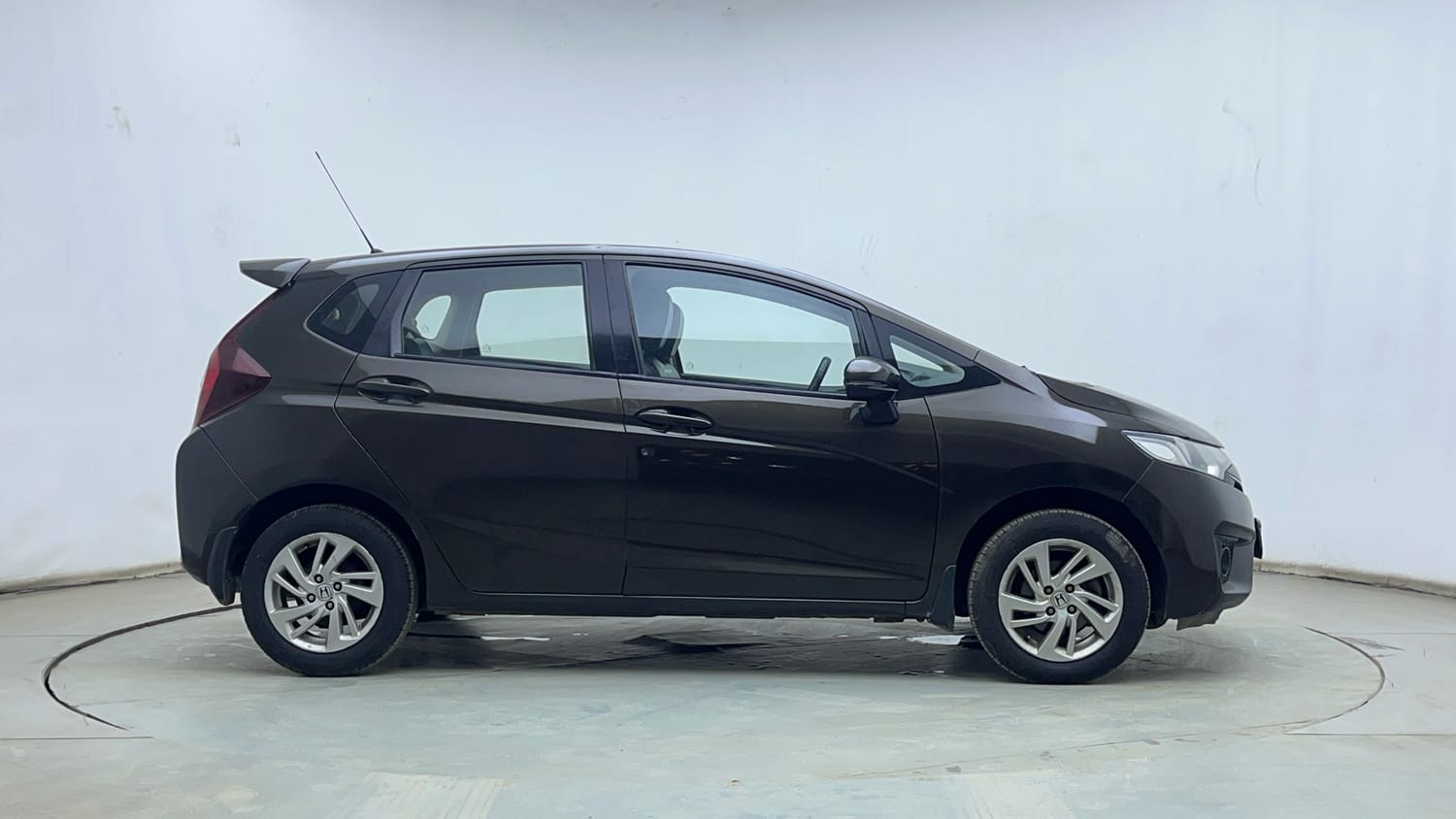 Used 2016 Honda Jazz VX Petrol Petrol Manual exterior RIGHT SIDE VIEW