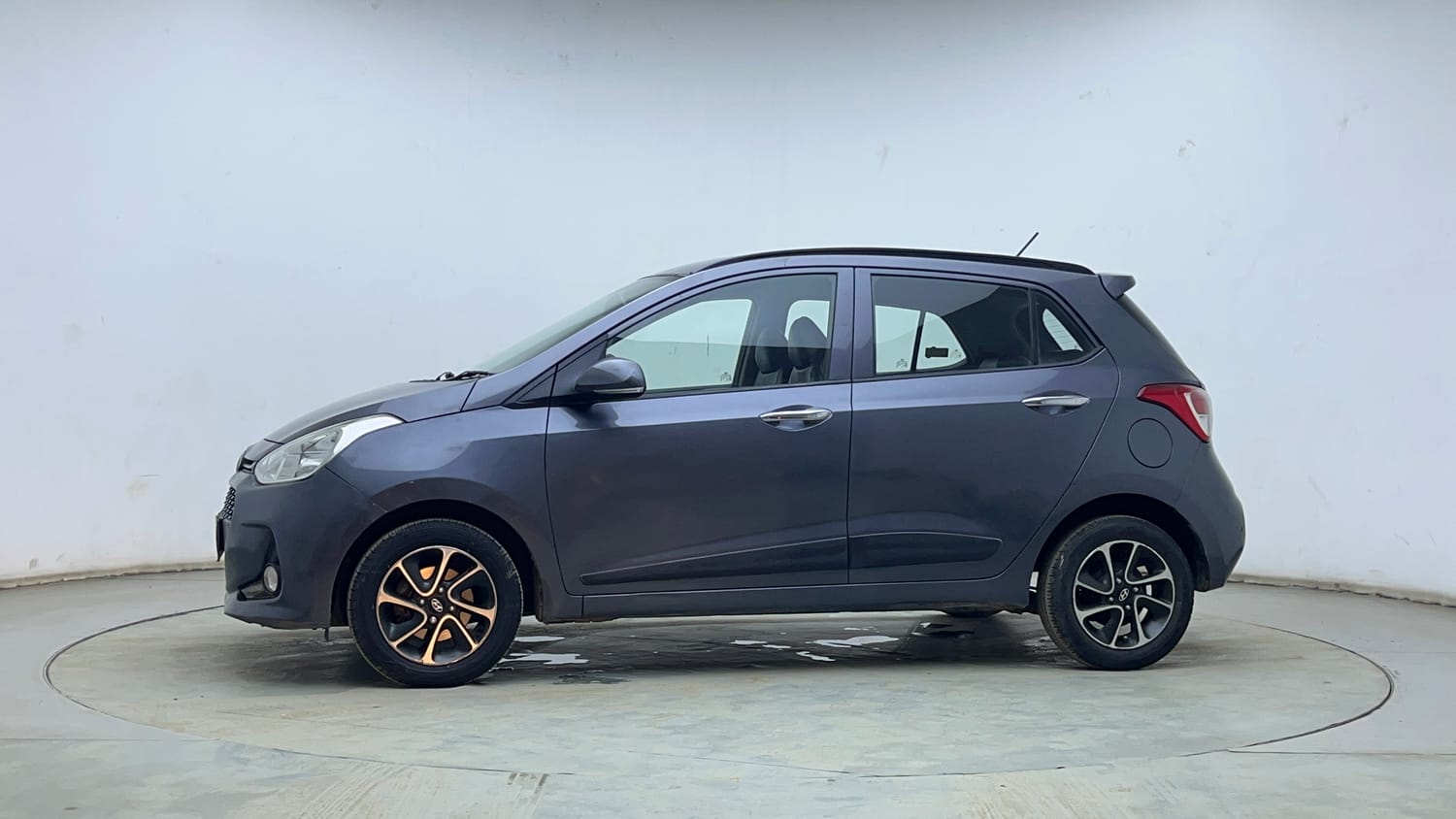 Used 2017 Hyundai Grand i10 Asta 1.2 Kappa VTVT Petrol Manual exterior LEFT SIDE VIEW