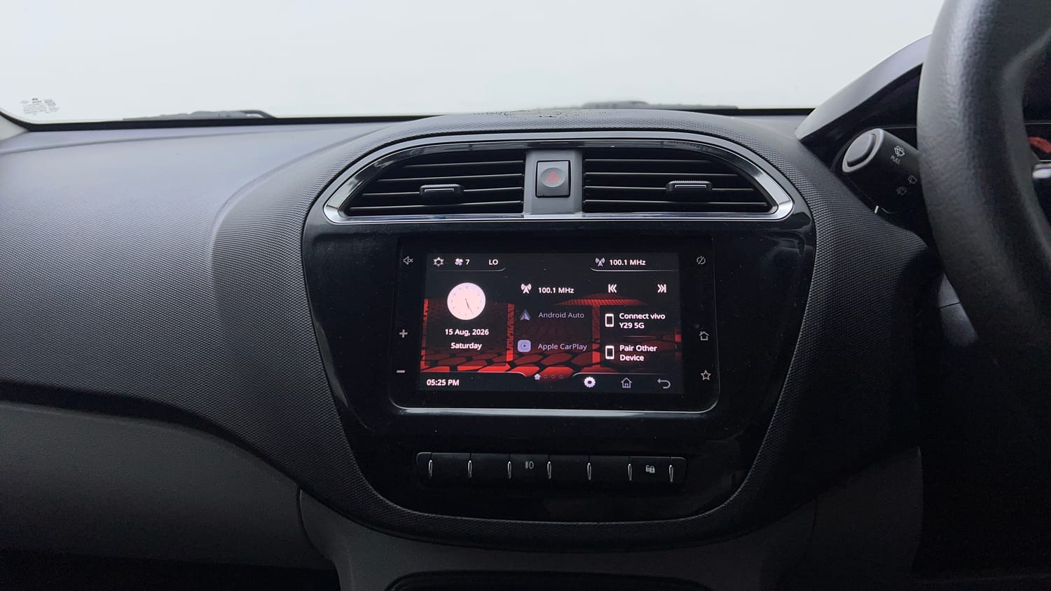Used 2020 Tata Tiago XZ Plus Petrol Manual top_features Integrated (in-dash) music system