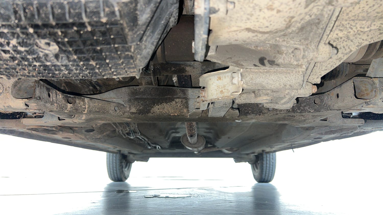 Used 2018 Datsun Redi-GO S 1.0 AMT Petrol Automatic extra FRONT LEFT UNDERBODY VIEW