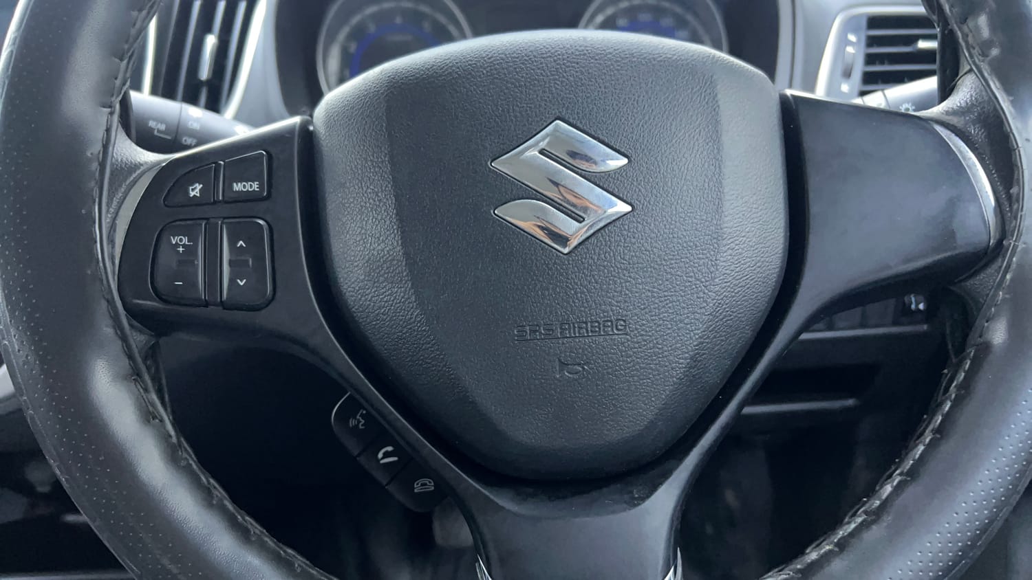 Used 2021 Maruti Suzuki Baleno Zeta Petrol Manual top_features Airbags