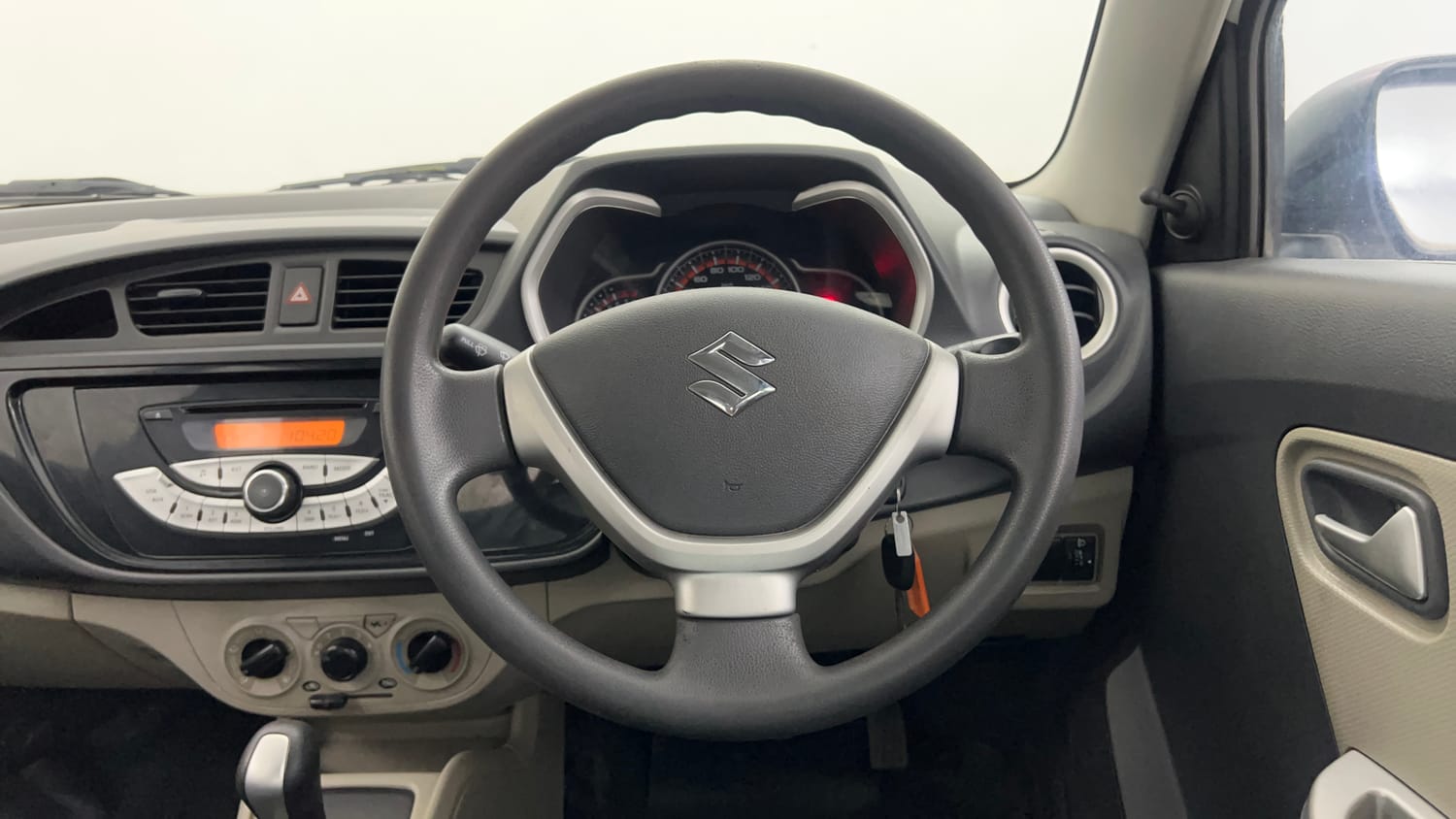 Used 2016 Maruti Suzuki Alto K10 VXi AMT Petrol Automatic interior STEERING VIEW