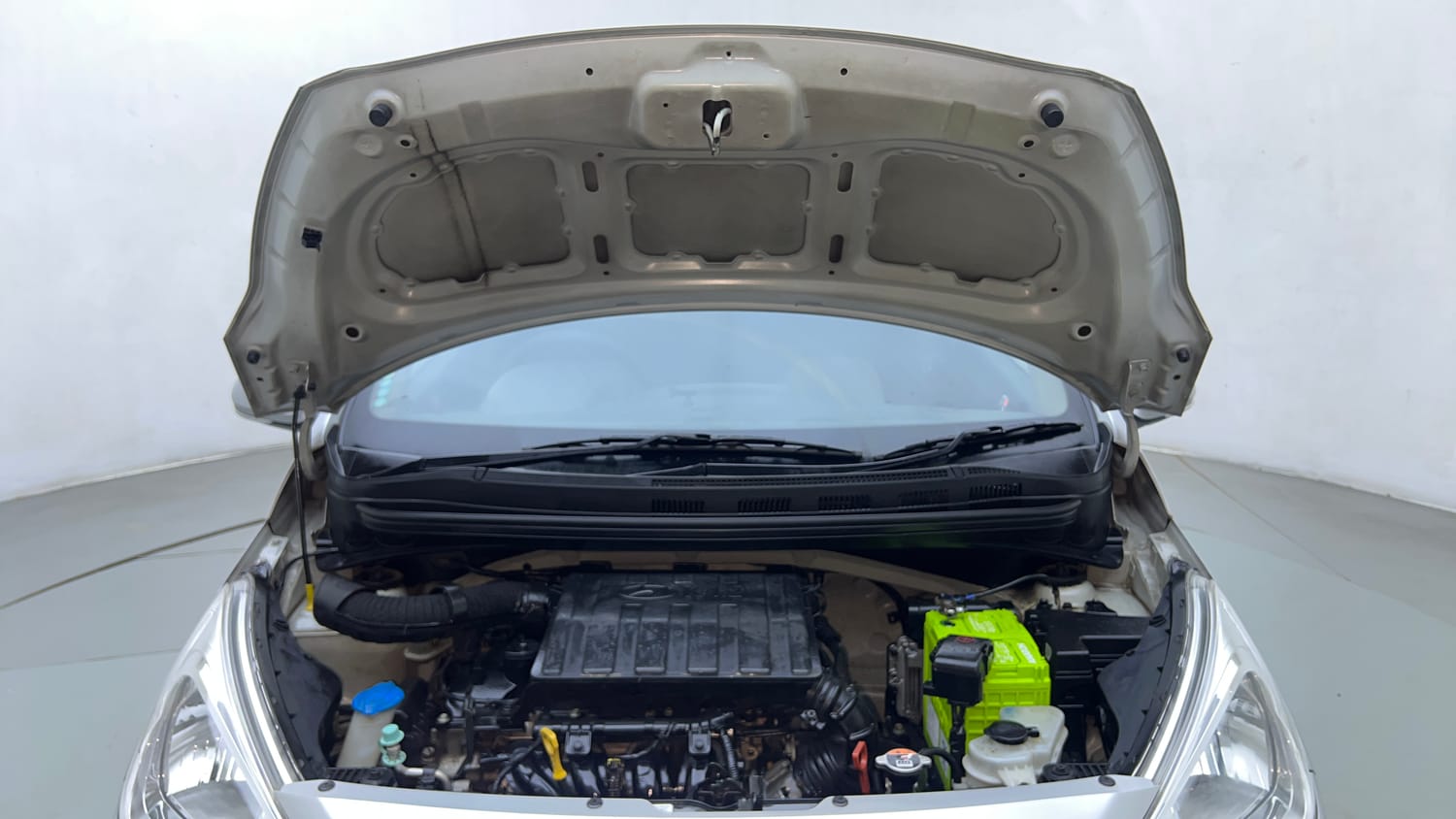 Used 2015 Hyundai Grand i10 Asta AT 1.2 Kappa VTVT Petrol Automatic engine ENGINE & BONNET OPEN FRONT VIEW