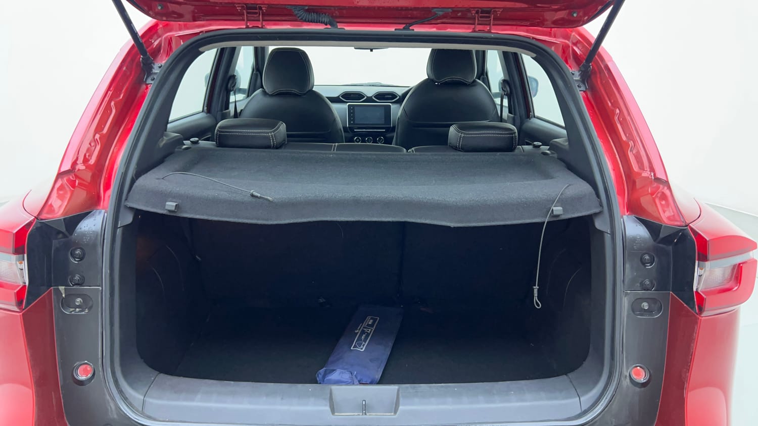 Used 2023 Nissan Magnite XV Premium Turbo Petrol Manual interior DICKY INSIDE VIEW