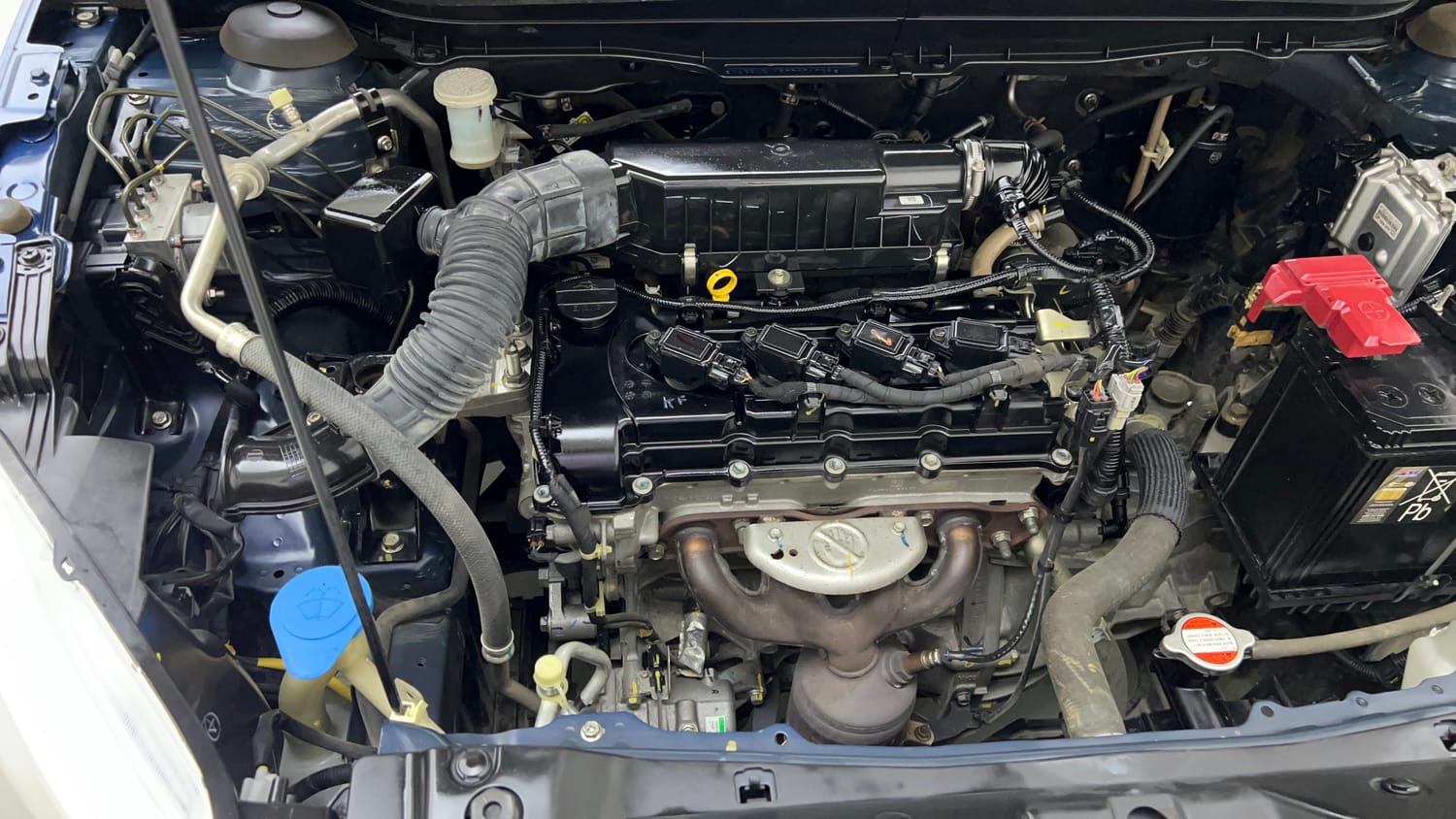 Used 2021 Maruti Suzuki S-Cross Zeta Petrol Manual engine ENGINE RIGHT SIDE VIEW