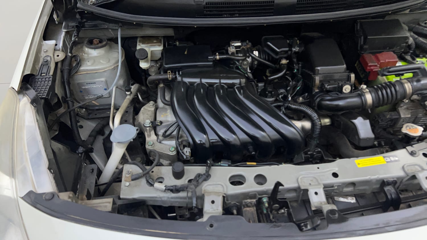Used 2018 Nissan Sunny XV CVT Petrol Automatic engine ENGINE RIGHT SIDE VIEW