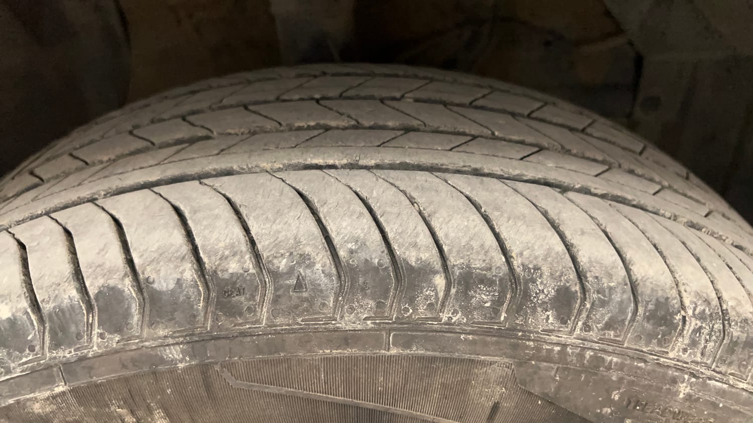 Used 2022 maruti-suzuki Vitara Brezza LXi Petrol Manual tyres RIGHT FRONT TYRE TREAD VIEW