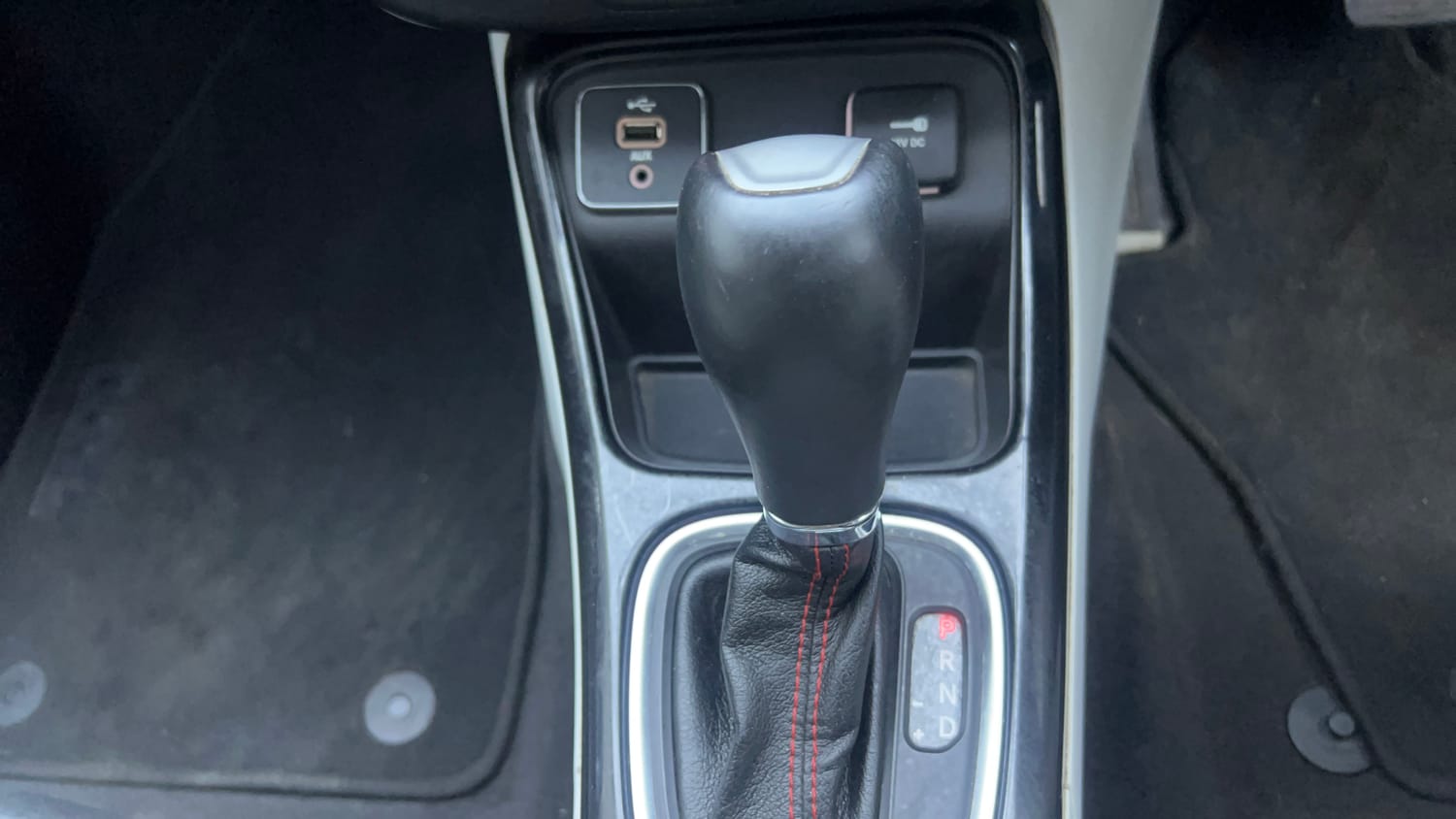 Used 2018 Jeep Compass Limited 1.4 Petrol AT Petrol Automatic interior GEAR  KNOB VIEW