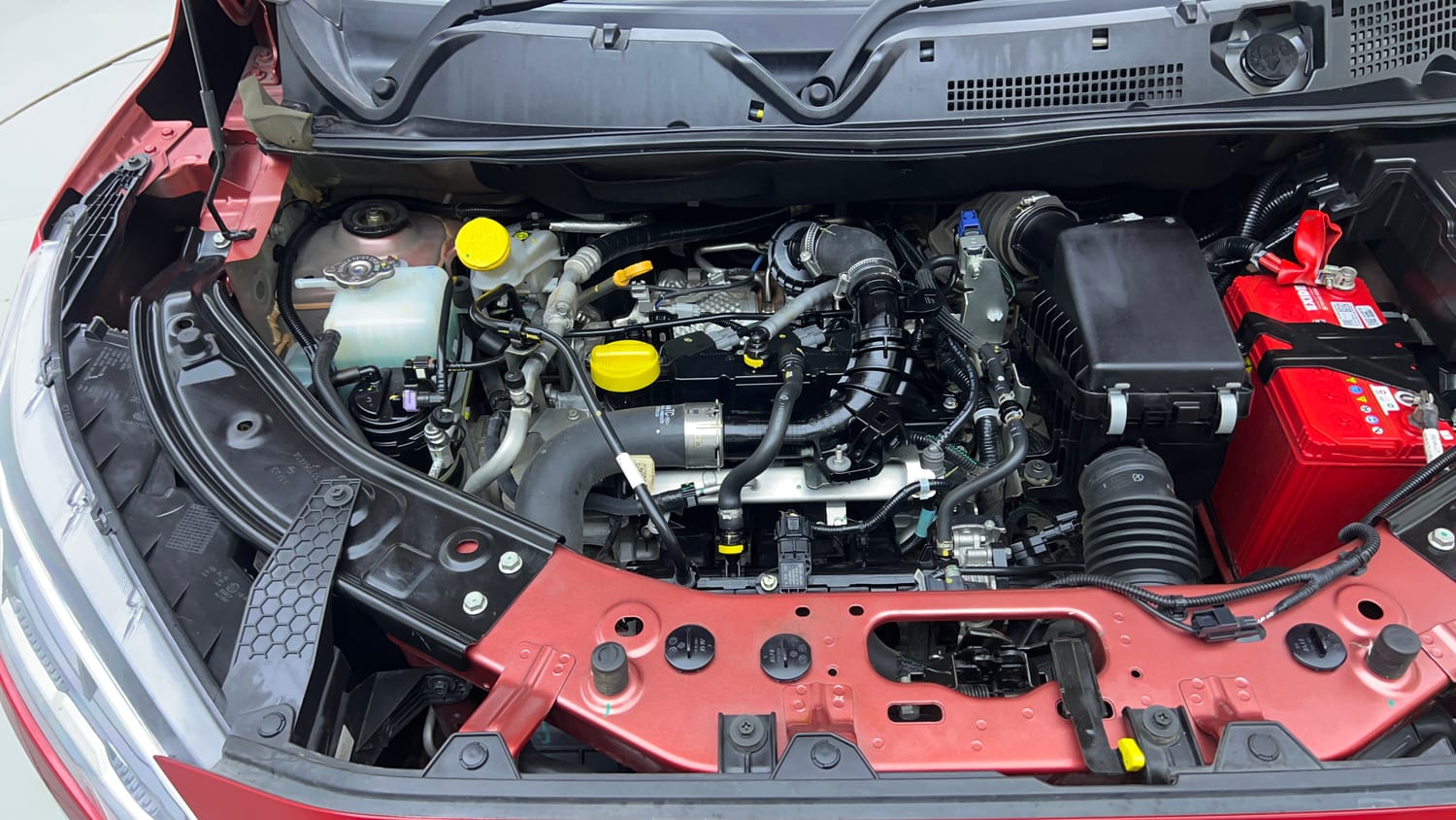Used 2023 Nissan Magnite XV Premium Turbo Petrol Manual engine ENGINE RIGHT SIDE VIEW