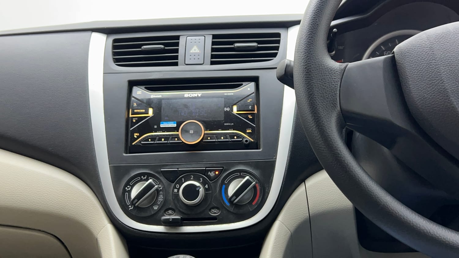 Used 2019 Maruti Suzuki Celerio VXi (O) CNG Cng Manual interior MUSIC SYSTEM & AC CONTROL VIEW