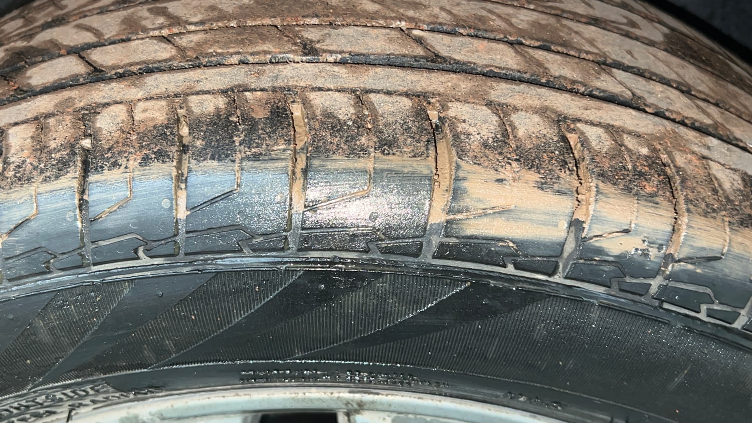Used 2023 Hyundai Creta SX 1.5 Petrol Petrol Manual tyres LEFT REAR TYRE TREAD VIEW