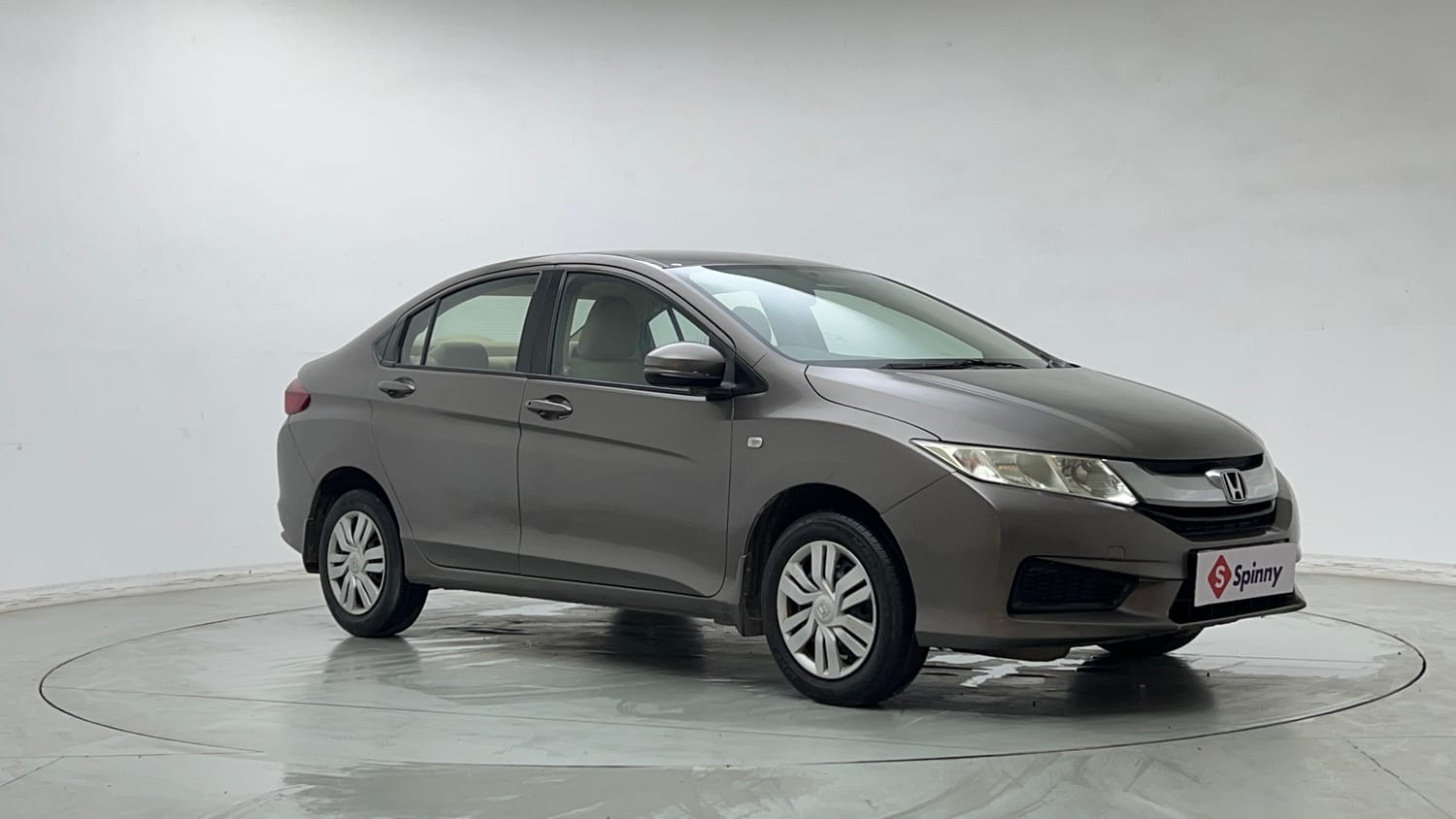 Used 2016 Honda City SV CVT Petrol Automatic exterior RIGHT FRONT CORNER VIEW