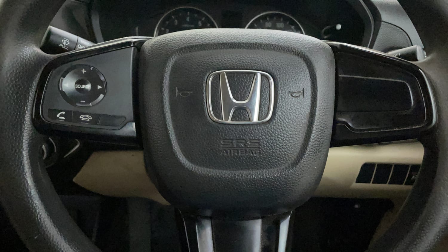 Used 2019 Honda Amaze 1.2 V CVT Petrol Petrol Automatic top_features Airbags