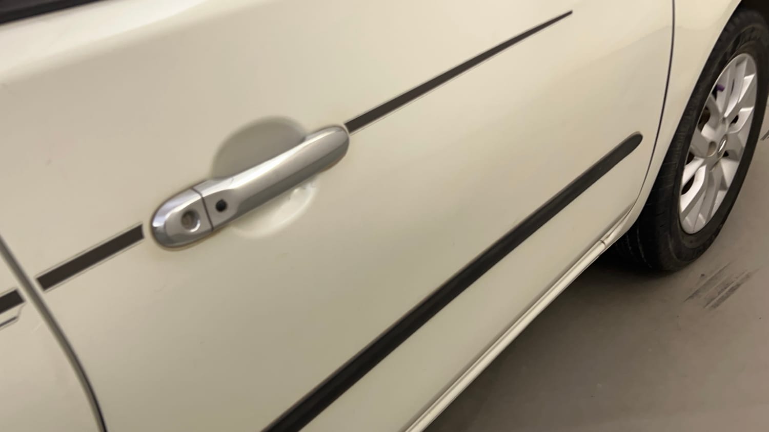 Used 2018 Nissan Sunny XV CVT Petrol Automatic dents MINOR SCRATCH
