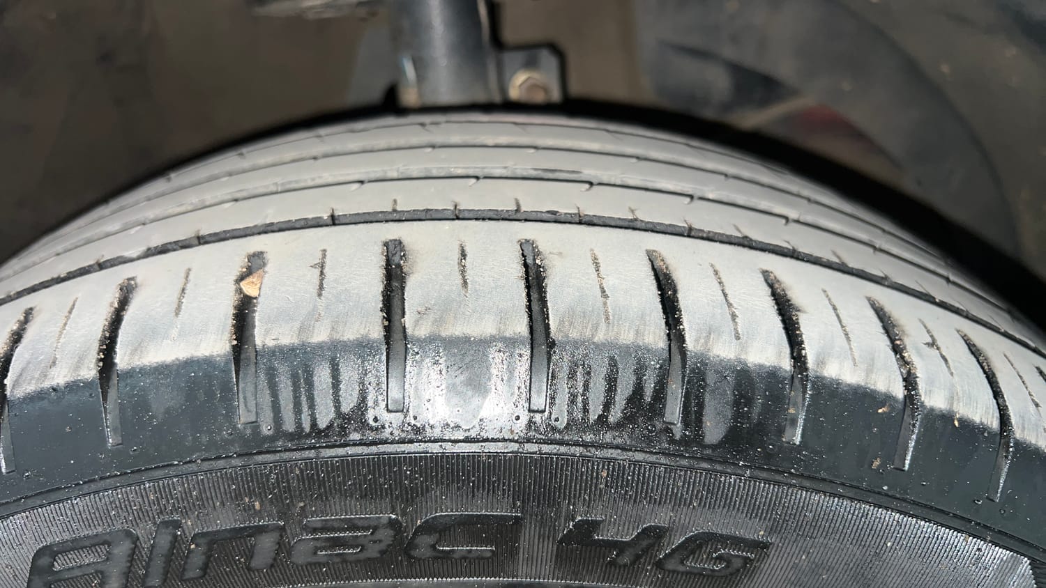 Used 2022 Toyota Glanza V Petrol Manual tyres RIGHT FRONT TYRE TREAD VIEW