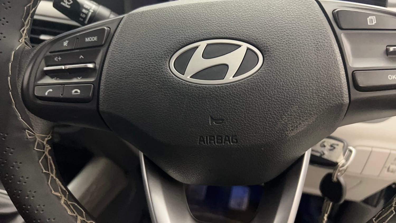 Used 2025 Hyundai Grand i10 Nios Magna 1.2 Kappa Petrol Manual top_features Airbags