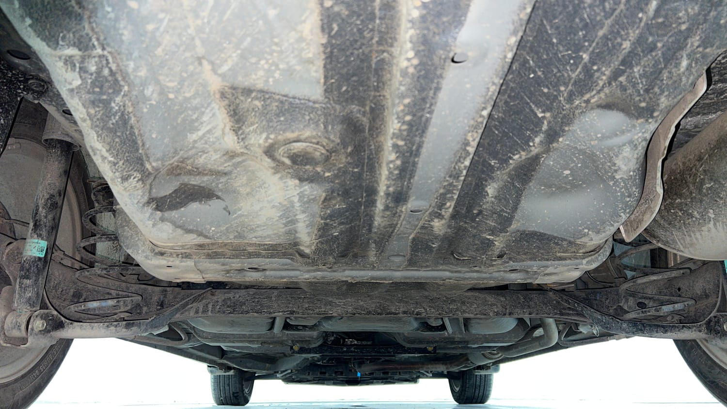 Used 2023 Honda City V Petrol MT Petrol Manual extra REAR UNDERBODY VIEW (TAKEN FROM REAR)