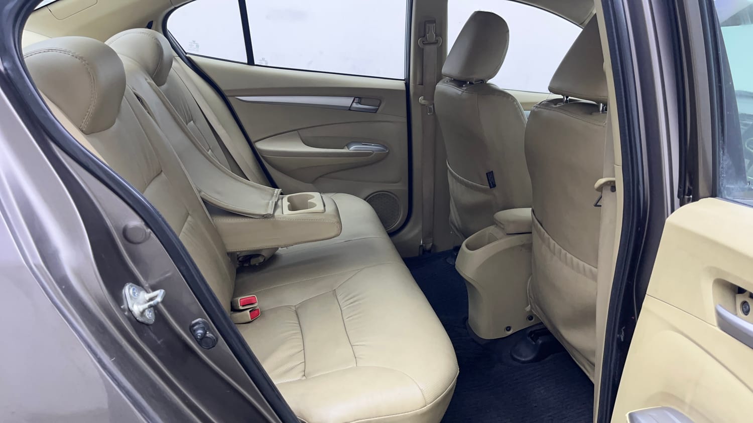 Used 2011 Honda City 1.5 V AT Petrol Automatic interior RIGHT SIDE REAR DOOR CABIN VIEW
