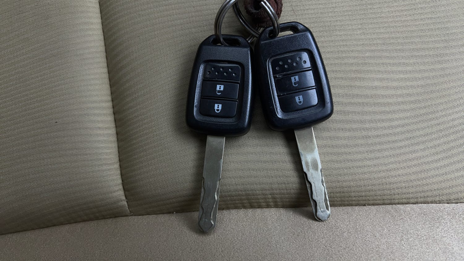 Used 2016 Honda City SV CVT Petrol Automatic extra CAR KEY VIEW