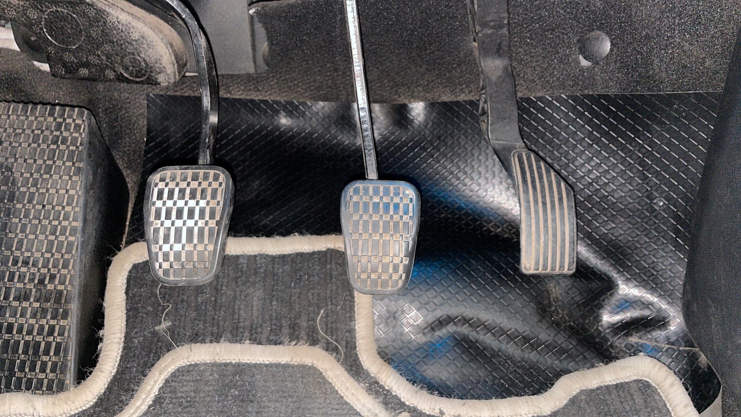 Used 2023 Tata Altroz XZ Plus Petrol Petrol Manual interior PEDALS VIEW