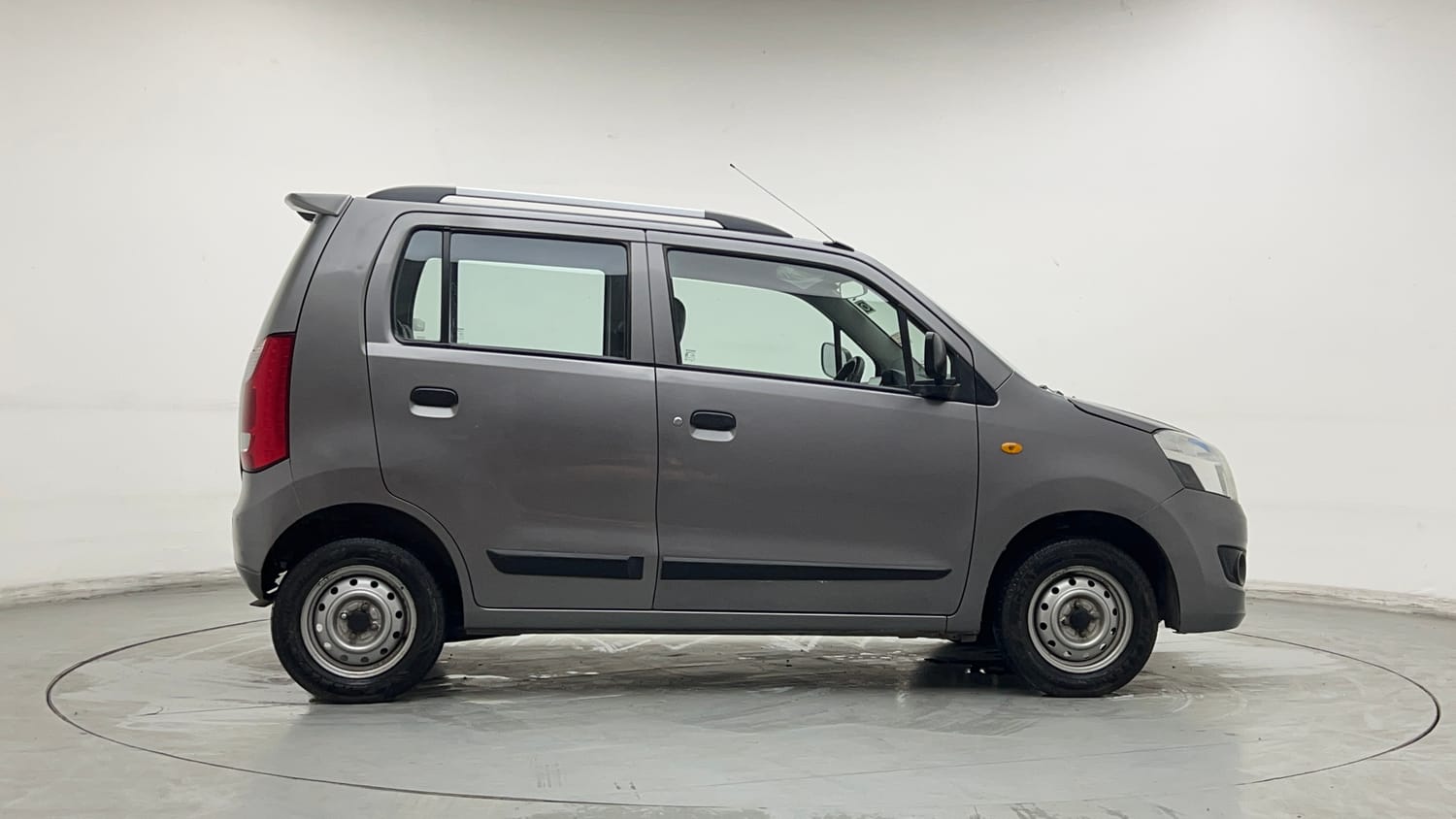 Used 2018 Maruti Suzuki Wagon R LXI CNG Cng Manual exterior RIGHT SIDE VIEW