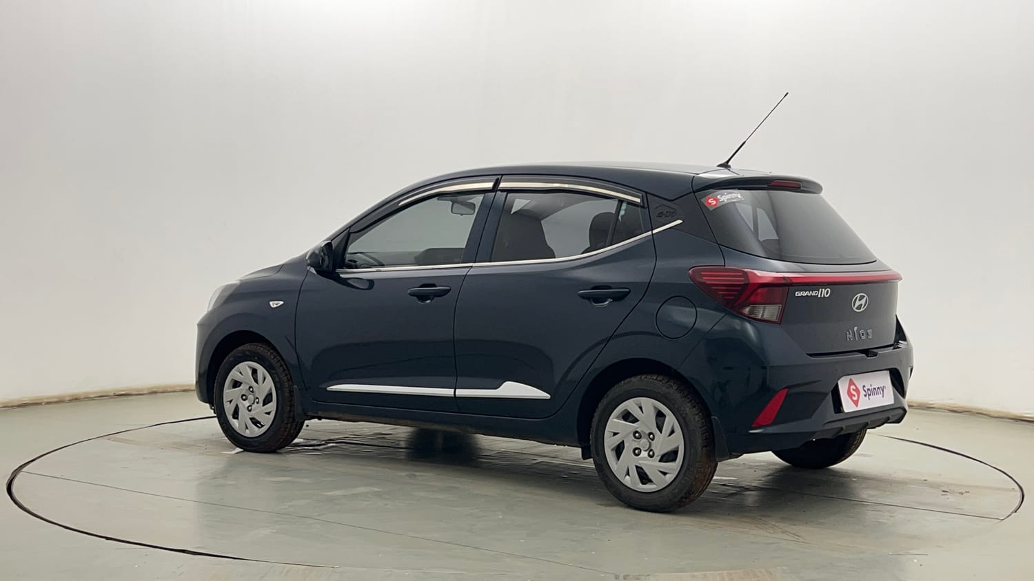 Used 2025 Hyundai Grand i10 Nios Magna 1.2 Kappa Petrol Manual exterior LEFT REAR CORNER VIEW
